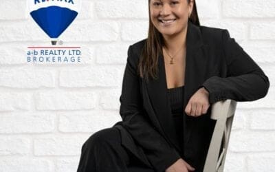 Welcome to the Team Lyndsay Robinson