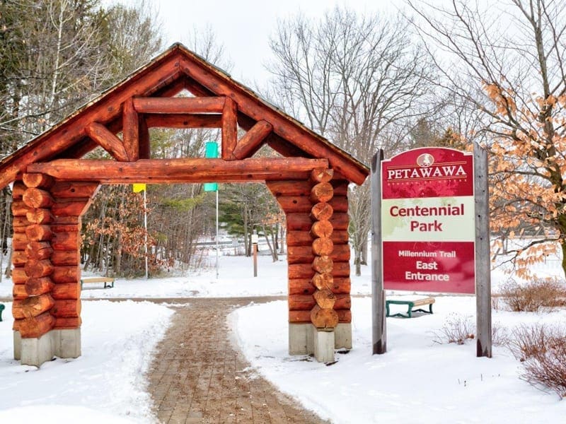 0V9A3744p Eganville Ontario