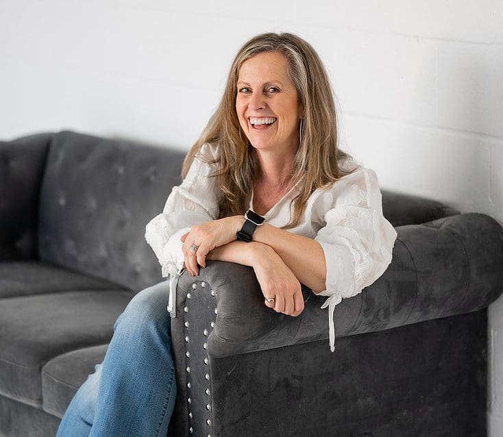 Suzanne White